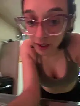 Snapshot of Ninnfa chatting on December 16, 11:33 am Ninnfa online show from December 16, 11:33 am