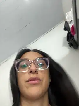 Snapshot of Ninnfa chatting on February 14, 12:19 am Ninnfa online show from February 14, 12:19 am