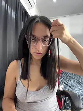 Snapshot of Ninnfa chatting on February 18, 9:20 pm Ninnfa online show from February 18, 9:20 pm