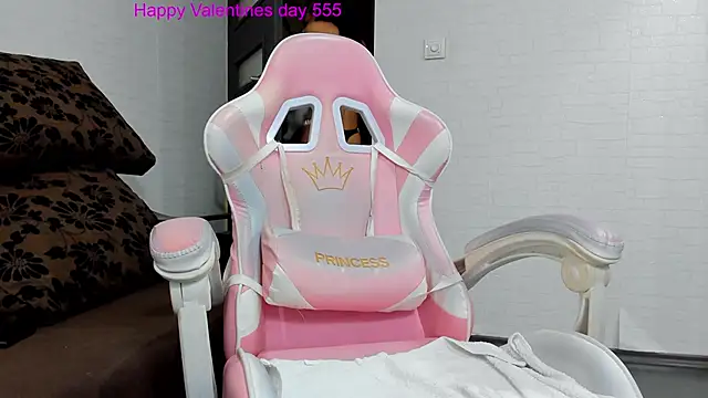 Britney Charm  online show from February 13, 5:58 am