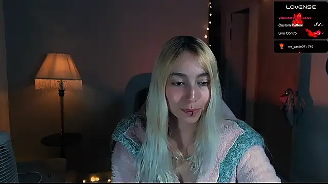 Saucy Jenn online show from January 26, 6:38 am