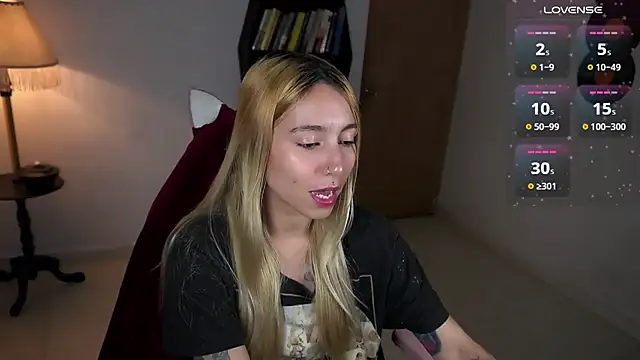 Saucy Jenn online show from November 9, 10:41 pm