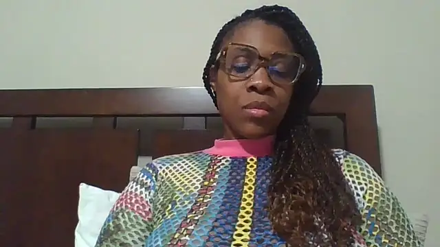 Snapshot of MsJuicy chatting on December 21, 12:49 pm MsJuicy online show from December 21, 12:49 pm