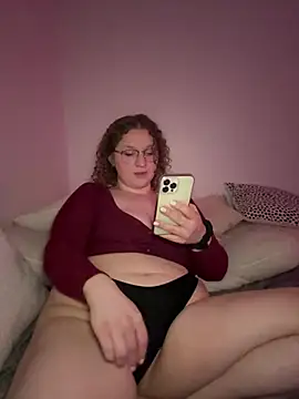 EmmieRae online show from March 9, 11:58 am