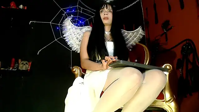 Snapshot of amy-mistress chatting on October 27, 11:20 pm amy-mistress online show from October 27, 11:20 pm