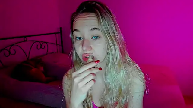 SexyCocobutt online show from January 9, 7:52 am