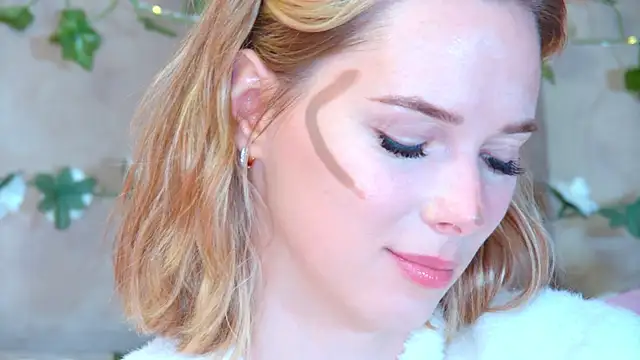 GentleRossi online show from April 24, 3:14 pm