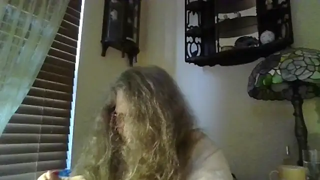 DestineeLoverGirl online show from April 2, 1:42 pm