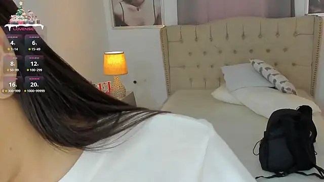 Snapshot of Beautyari_ chatting on December 15, 12:42 pm Beautyari online show from December 15, 12:42 pm