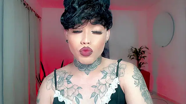 Snapshot of little_star_porn chatting on January 14, 11:53 pm little star porn online show from January 14, 11:53 pm