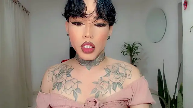 Snapshot of little_star_porn chatting on January 15, 9:29 pm little star porn online show from January 15, 9:29 pm