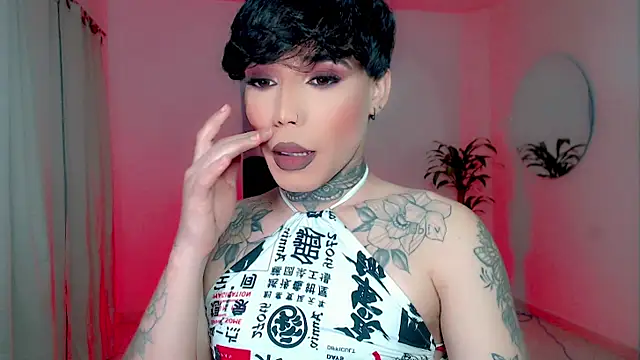 Snapshot of little_star_porn chatting on January 18, 10:19 am little star porn online show from January 18, 10:19 am