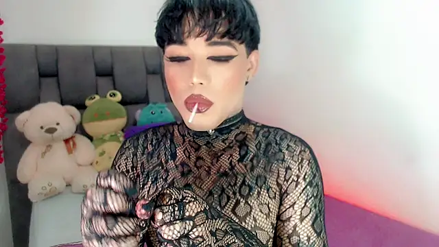 Snapshot of little_star_porn chatting on February 25, 3:05 am little star porn online show from February 25, 3:05 am