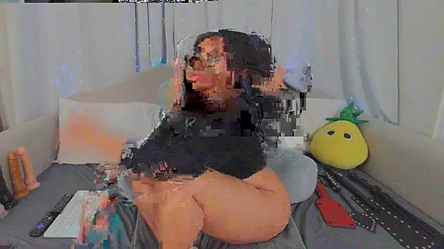 MeghanXO online show from March 14, 10:48 pm