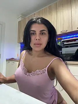 Snapshot of Scarlett-Dream chatting on May 12, 5:48 am Scarlett-Dream online show from May 12, 5:48 am