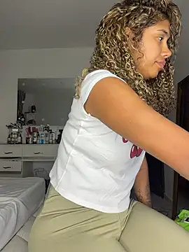 stormyy  online show from June 27, 1:21 am