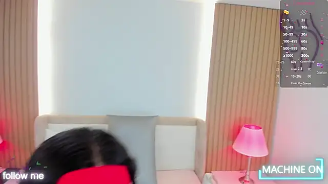 Snapshot of bounce_katty chatting on March 18, 8:59 pm bounce katty online show from March 18, 8:59 pm