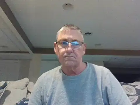 takeitall101 online show from January 1, 11:18 pm