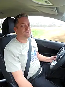 Trucker Hunter online show from February 8, 12:06 pm