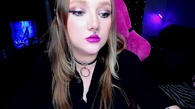 Snapshot of YourDyingBride chatting on December 2, 7:49 pm YourDyingBride online show from December 2, 7:49 pm