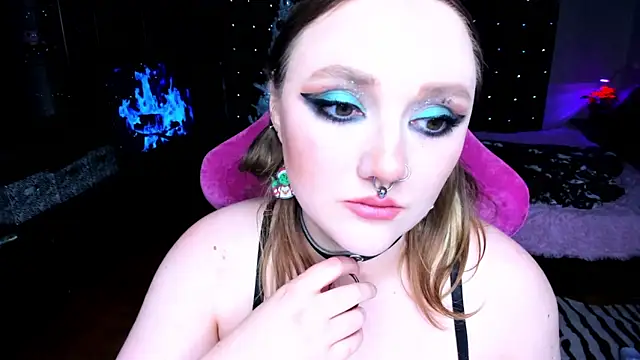 Snapshot of YourDyingBride chatting on December 24, 3:38 am YourDyingBride online show from December 24, 3:38 am