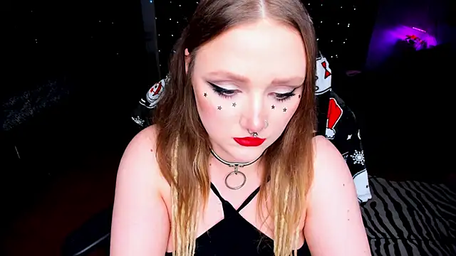 Snapshot of YourDyingBride chatting on February 12, 7:13 am YourDyingBride online show from February 12, 7:13 am