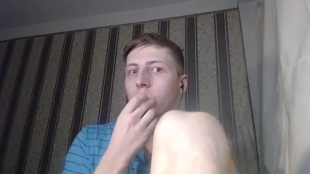 darienlarge online show from February 28, 12:10 am