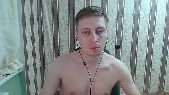 darienlarge online show from March 6, 1:16 am