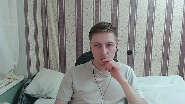 darienlarge online show from March 6, 8:48 pm