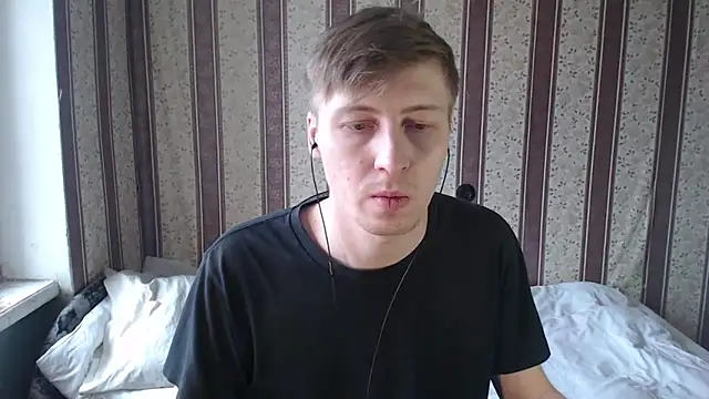 darienlarge online show from March 12, 9:02 am