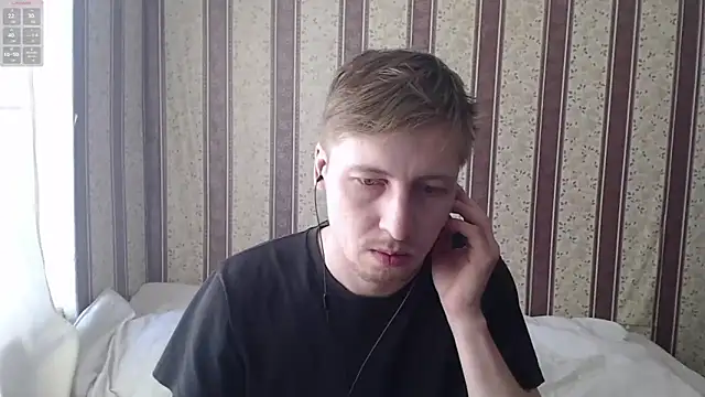 darienlarge online show from March 19, 2:24 pm