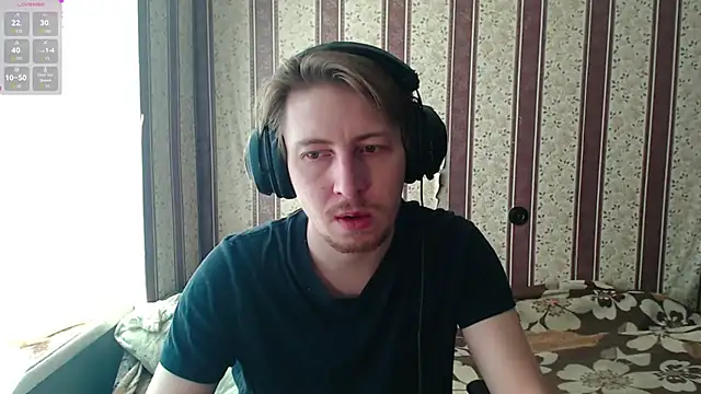 darienlarge online show from October 17, 7:55 am