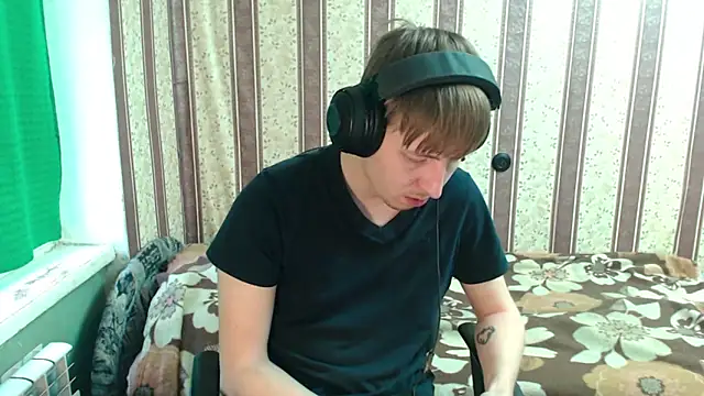 darienlarge online show from October 27, 11:47 am