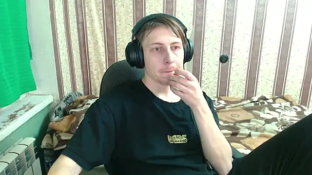 darienlarge online show from October 29, 4:31 pm