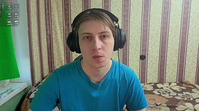 darienlarge online show from December 14, 7:03 am