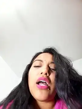 marypaula online show from December 3, 2:48 pm