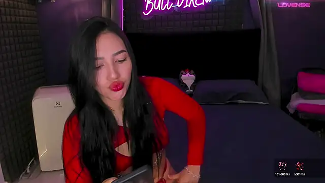 bull vixen2001 online show from September 11, 12:05 pm