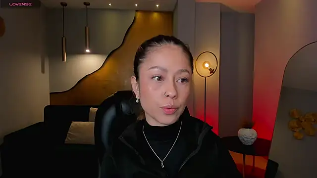 ErikaBenz  online show from February 10, 11:04 am