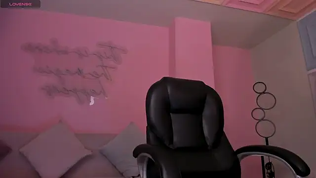 ErikaBenz  online show from January 18, 12:09 pm