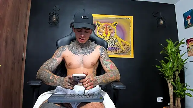 Aron ford online show from January 28, 11:28 pm