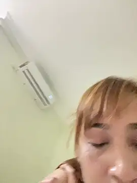 Snapshot of Sanieku chatting on February 1, 7:23 pm Sanieku online show from February 1, 7:23 pm