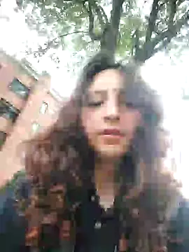  Laary online show from December 18, 8:25 pm