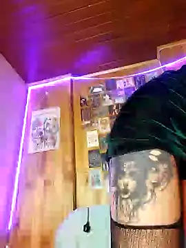  Laary online show from January 14, 10:44 pm