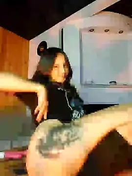  Laary online show from January 17, 8:55 pm