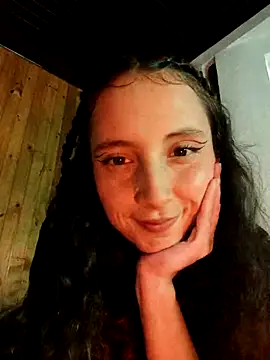  Laary online show from March 12, 9:45 pm