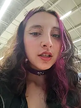  Laary online show from October 18, 9:59 pm