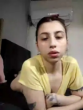 Snapshot of camilabunnyxxx chatting on December 10, 3:41 am camilabunnyxxx online show from December 10, 3:41 am