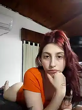 Snapshot of camilabunnyxxx chatting on December 14, 2:45 am camilabunnyxxx online show from December 14, 2:45 am