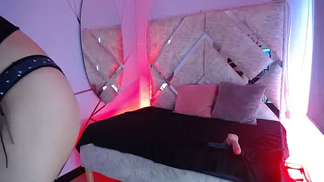 Snapshot of Dalia_D chatting on December 4, 4:27 pm Dalia D online show from December 4, 4:27 pm