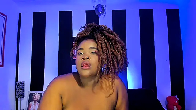 Snapshot of YeminaLeman chatting on March 14, 5:24 pm YeminaLeman online show from March 14, 5:24 pm